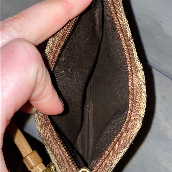 Coach wristlet - Picture 2 of 2